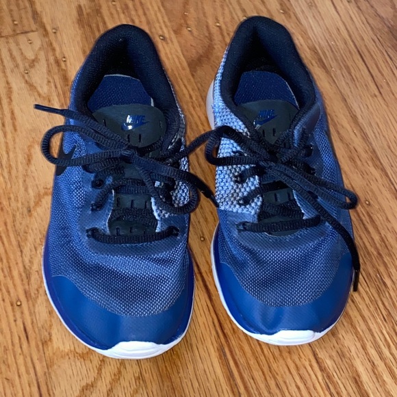 Nike - Picture 1 of 6